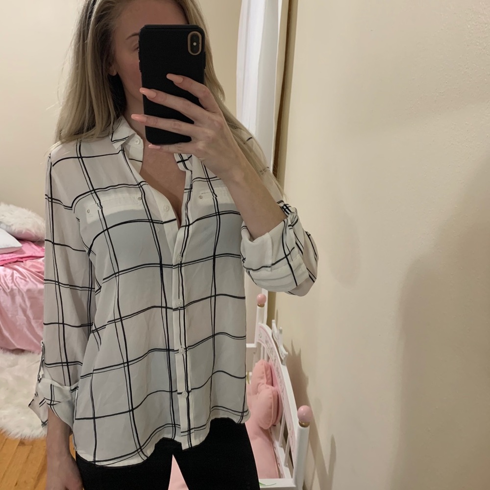 Black and White Striped Blouse Shirt 🐞